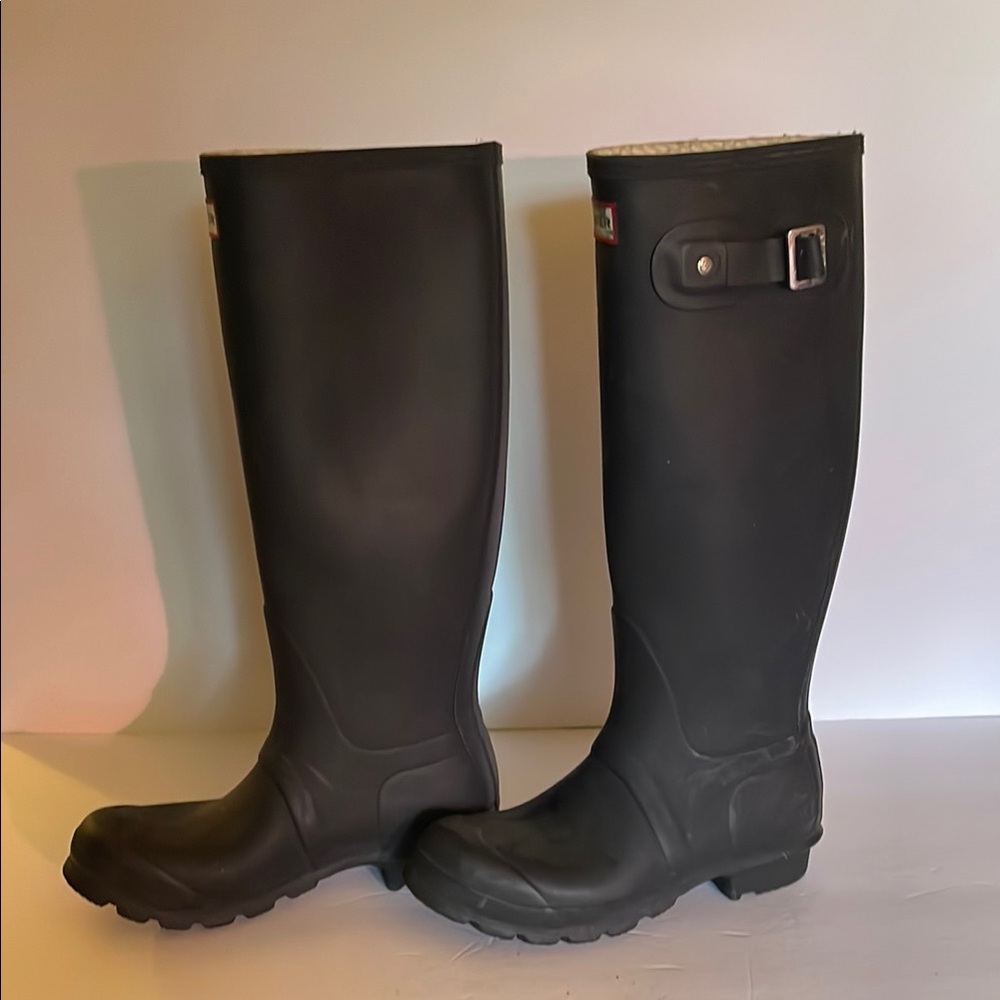 Hunter Classic Black Waterproof Boots - Picture 3 of 7